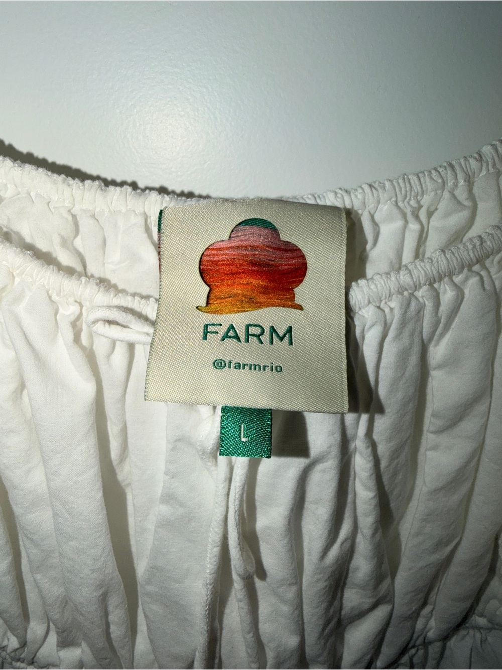 FARM Rio Off White Square Neckline Ruffle Blouse - Picture 7 of 7